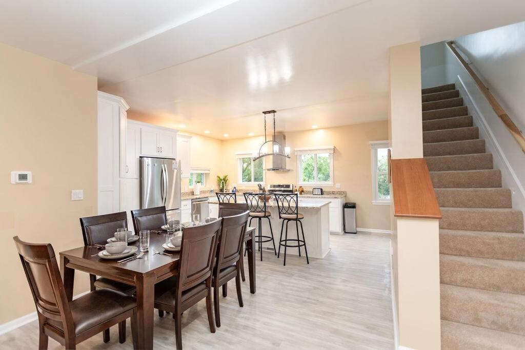 Family Friendly 3br 3bath Near Pghs Hot Spots Holiday home