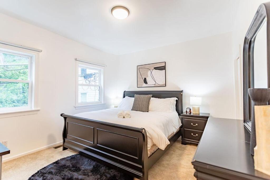 Holiday home Family Friendly 3br 3bath Near Pghs Hot Spots *