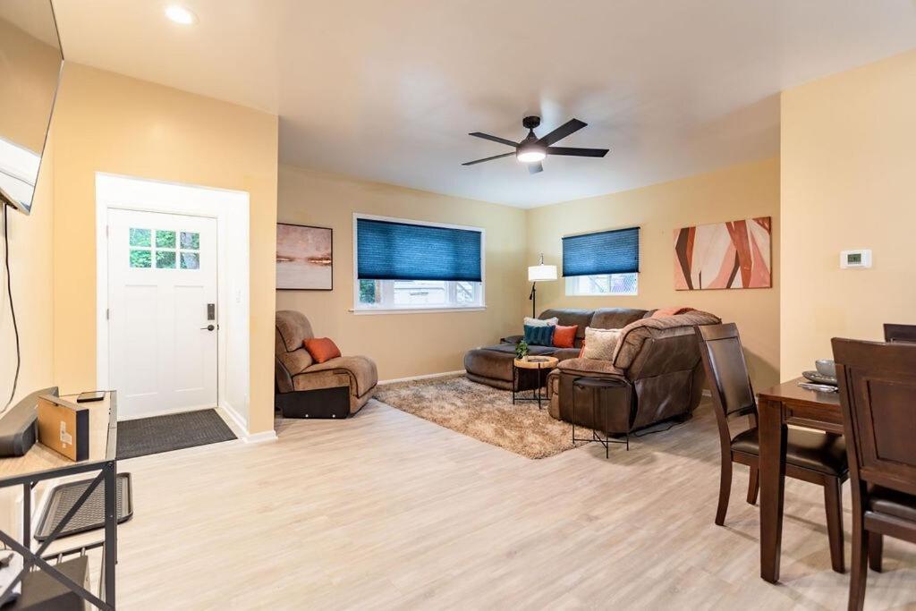 Holiday home Family Friendly 3br 3bath Near Pghs Hot Spots *