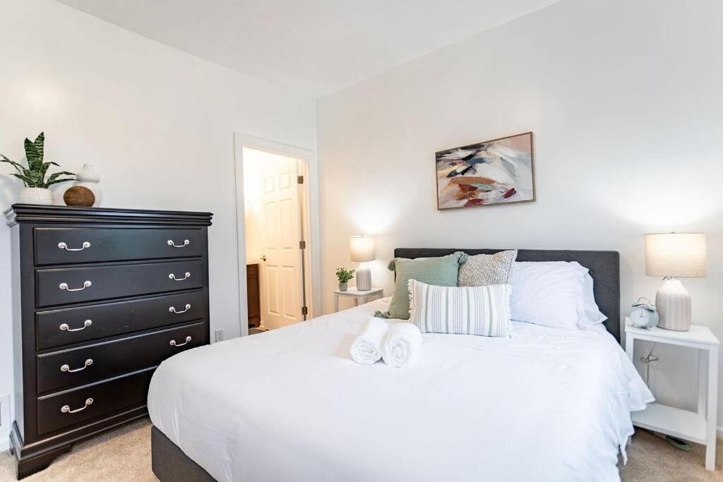 Family Friendly 3br 3bath Near Pghs Hot Spots *