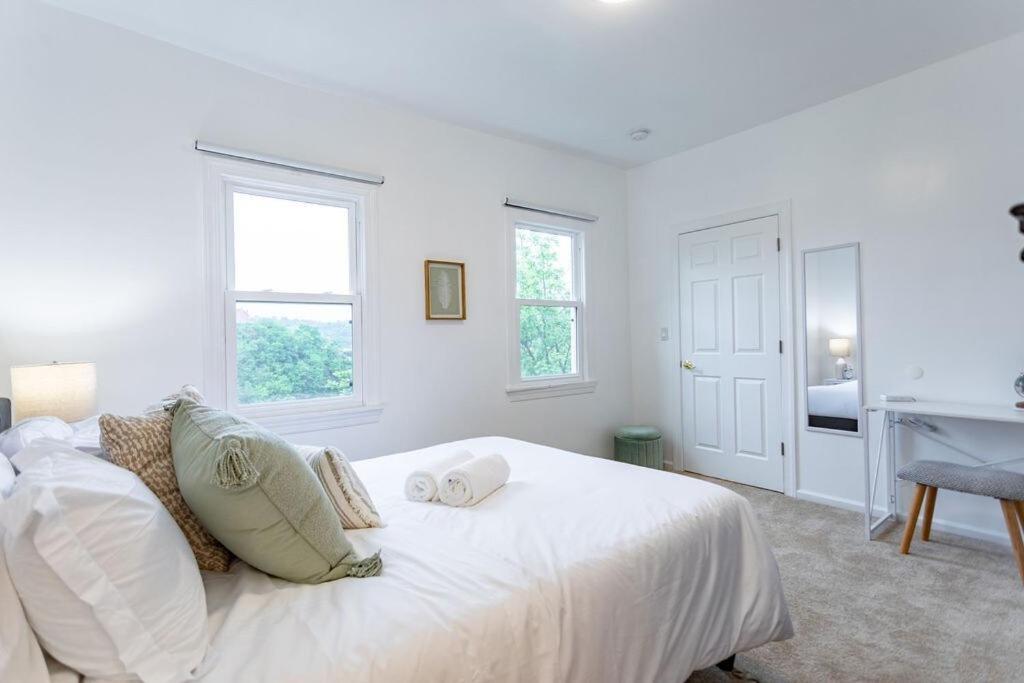 Family Friendly 3br 3bath Near Pghs Hot Spots Holiday home Pittsburgh