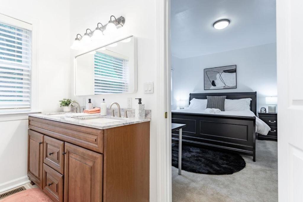 Family Friendly 3br 3bath Near Pghs Hot Spots Pittsburgh
